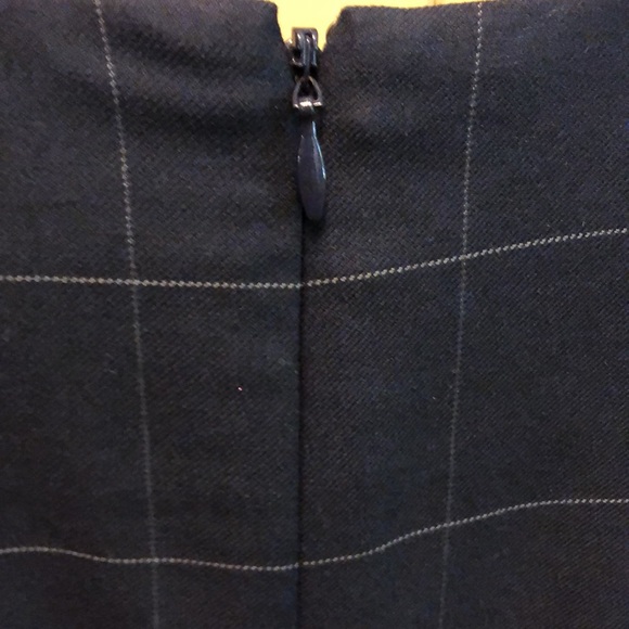 Dress - Picture 4 of 7